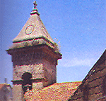 Campanile di tufo